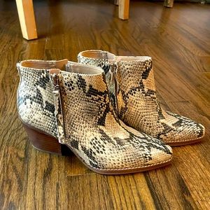 Women’s Sam Edelman Snakeskin Zippered Boot - Size 5!